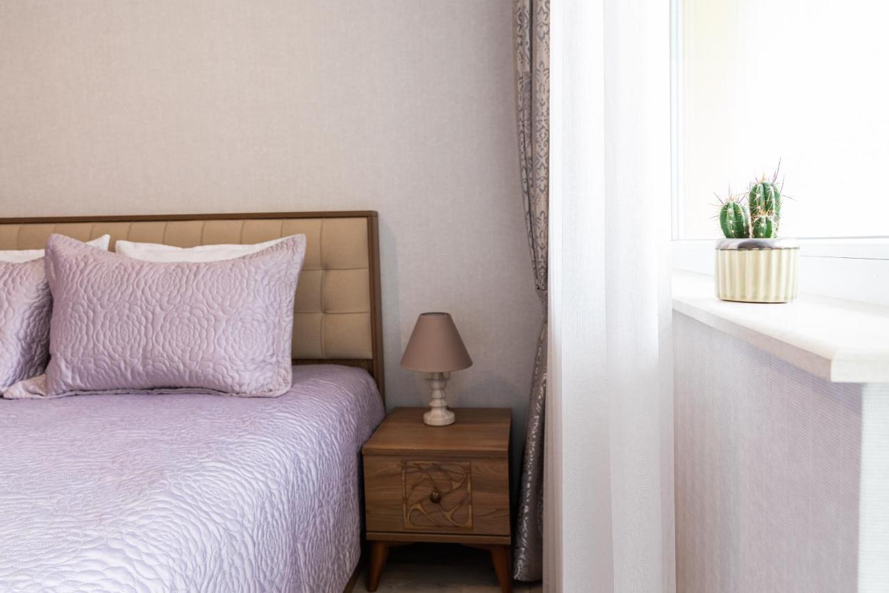 Central Point Premium + Roese Buitenkant foto
